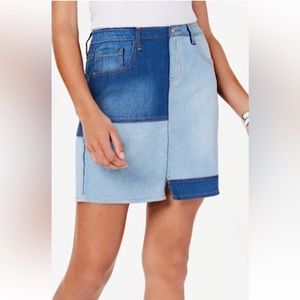 🌻Tommy Hilfiger Colorblocked Denim Skirt